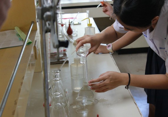 ภาพกิจกรรม คณะวิทยาศาสตร์และเทคโนโลยี จัดกิจกรรมค่ายวิทยาศาสตร์โรงเรียนตากพิทยาคม ระดับมัธยมศึกษาปีที่ 5