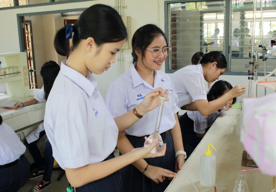 ภาพกิจกรรม คณะวิทยาศาสตร์และเทคโนโลยี จัดกิจกรรมค่ายวิทยาศาสตร์โรงเรียนตากพิทยาคม ระดับมัธยมศึกษาปีที่ 5