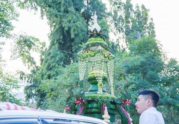 ภาพกิจกรรม นักศึกษาคณะวิทยาศาสตร์และเทคโนโลยี เข้าร่วมกิจกรรมงานราชภัฏลอยกระทง การประกวดกระทงใบตองดอกไม้สด