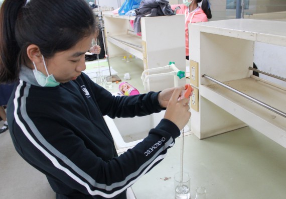 ภาพกิจกรรม คณะวิทยาศาสตร์และเทคโนโลยี จัดกิจกรรมค่ายวิทยาศาสตร์โรงเรียนตากพิทยาคม ระดับมัธยมศึกษาปีที่ 5