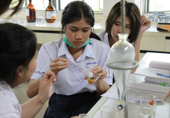 ภาพกิจกรรม คณะวิทยาศาสตร์และเทคโนโลยี จัดกิจกรรมค่ายวิทยาศาสตร์โรงเรียนตากพิทยาคม ระดับมัธยมศึกษาปีที่ 5