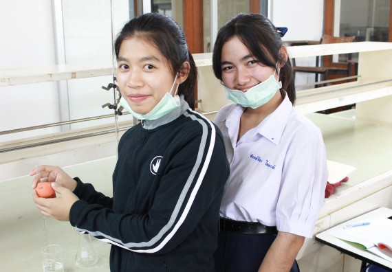 ภาพกิจกรรม คณะวิทยาศาสตร์และเทคโนโลยี จัดกิจกรรมค่ายวิทยาศาสตร์โรงเรียนตากพิทยาคม ระดับมัธยมศึกษาปีที่ 5