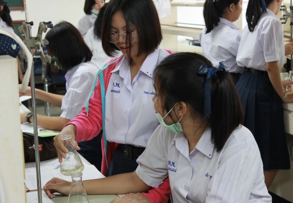 ภาพกิจกรรม คณะวิทยาศาสตร์และเทคโนโลยี จัดกิจกรรมค่ายวิทยาศาสตร์โรงเรียนตากพิทยาคม ระดับมัธยมศึกษาปีที่ 5