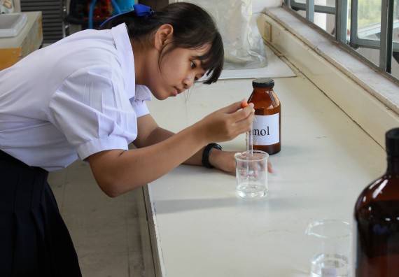 ภาพกิจกรรม คณะวิทยาศาสตร์และเทคโนโลยี จัดกิจกรรมค่ายวิทยาศาสตร์โรงเรียนตากพิทยาคม ระดับมัธยมศึกษาปีที่ 5