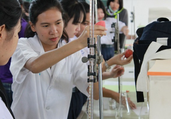 ภาพกิจกรรม คณะวิทยาศาสตร์และเทคโนโลยี จัดกิจกรรมค่ายวิทยาศาสตร์โรงเรียนตากพิทยาคม ระดับมัธยมศึกษาปีที่ 5