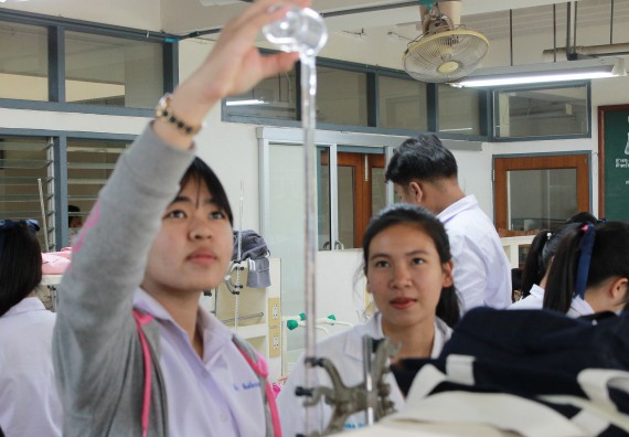 ภาพกิจกรรม คณะวิทยาศาสตร์และเทคโนโลยี จัดกิจกรรมค่ายวิทยาศาสตร์โรงเรียนตากพิทยาคม ระดับมัธยมศึกษาปีที่ 5