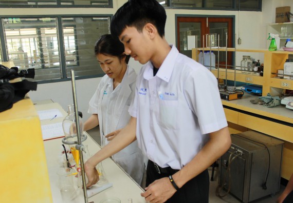 ภาพกิจกรรม คณะวิทยาศาสตร์และเทคโนโลยี จัดกิจกรรมค่ายวิทยาศาสตร์โรงเรียนตากพิทยาคม ระดับมัธยมศึกษาปีที่ 5