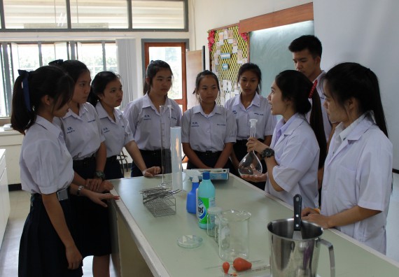 ภาพกิจกรรม คณะวิทยาศาสตร์และเทคโนโลยี จัดกิจกรรมค่ายวิทยาศาสตร์โรงเรียนตากพิทยาคม ระดับมัธยมศึกษาปีที่ 5