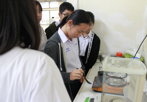 ภาพกิจกรรม คณะวิทยาศาสตร์และเทคโนโลยี จัดกิจกรรมค่ายวิทยาศาสตร์โรงเรียนตากพิทยาคม ระดับมัธยมศึกษาปีที่ 5