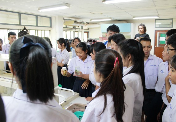 ภาพกิจกรรม คณะวิทยาศาสตร์และเทคโนโลยี จัดกิจกรรมค่ายวิทยาศาสตร์โรงเรียนตากพิทยาคม ระดับมัธยมศึกษาปีที่ 5