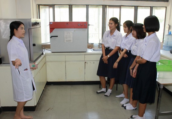 ภาพกิจกรรม คณะวิทยาศาสตร์และเทคโนโลยี จัดกิจกรรมค่ายวิทยาศาสตร์โรงเรียนตากพิทยาคม ระดับมัธยมศึกษาปีที่ 5