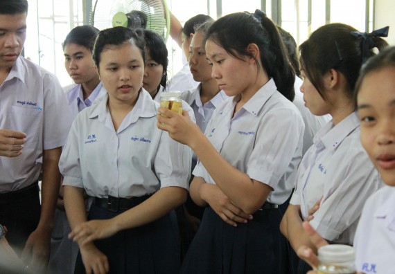 ภาพกิจกรรม คณะวิทยาศาสตร์และเทคโนโลยี จัดกิจกรรมค่ายวิทยาศาสตร์โรงเรียนตากพิทยาคม ระดับมัธยมศึกษาปีที่ 5