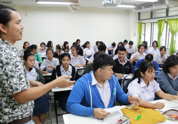 ภาพกิจกรรม คณะวิทยาศาสตร์และเทคโนโลยี จัดกิจกรรมค่ายวิทยาศาสตร์โรงเรียนตากพิทยาคม ระดับมัธยมศึกษาปีที่ 5