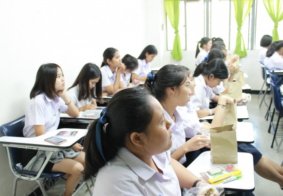 ภาพกิจกรรม คณะวิทยาศาสตร์และเทคโนโลยี จัดกิจกรรมค่ายวิทยาศาสตร์โรงเรียนตากพิทยาคม ระดับมัธยมศึกษาปีที่ 5