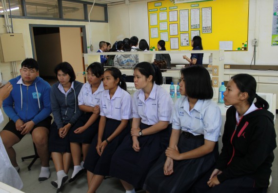 ภาพกิจกรรม คณะวิทยาศาสตร์และเทคโนโลยี จัดกิจกรรมค่ายวิทยาศาสตร์โรงเรียนตากพิทยาคม ระดับมัธยมศึกษาปีที่ 5