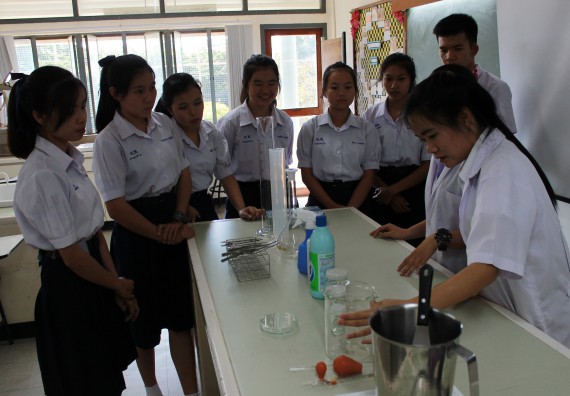 ภาพกิจกรรม คณะวิทยาศาสตร์และเทคโนโลยี จัดกิจกรรมค่ายวิทยาศาสตร์โรงเรียนตากพิทยาคม ระดับมัธยมศึกษาปีที่ 5