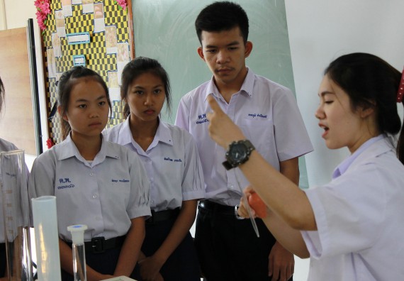 ภาพกิจกรรม คณะวิทยาศาสตร์และเทคโนโลยี จัดกิจกรรมค่ายวิทยาศาสตร์โรงเรียนตากพิทยาคม ระดับมัธยมศึกษาปีที่ 5