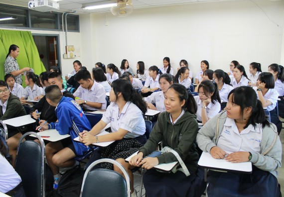 ภาพกิจกรรม คณะวิทยาศาสตร์และเทคโนโลยี จัดกิจกรรมค่ายวิทยาศาสตร์โรงเรียนตากพิทยาคม ระดับมัธยมศึกษาปีที่ 5