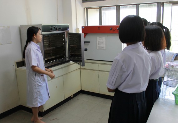 ภาพกิจกรรม คณะวิทยาศาสตร์และเทคโนโลยี จัดกิจกรรมค่ายวิทยาศาสตร์โรงเรียนตากพิทยาคม ระดับมัธยมศึกษาปีที่ 5