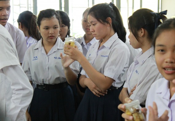 ภาพกิจกรรม คณะวิทยาศาสตร์และเทคโนโลยี จัดกิจกรรมค่ายวิทยาศาสตร์โรงเรียนตากพิทยาคม ระดับมัธยมศึกษาปีที่ 5