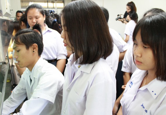 ภาพกิจกรรม คณะวิทยาศาสตร์และเทคโนโลยี จัดกิจกรรมค่ายวิทยาศาสตร์โรงเรียนตากพิทยาคม ระดับมัธยมศึกษาปีที่ 5