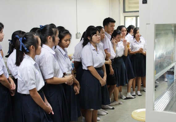 ภาพกิจกรรม คณะวิทยาศาสตร์และเทคโนโลยี จัดกิจกรรมค่ายวิทยาศาสตร์โรงเรียนตากพิทยาคม ระดับมัธยมศึกษาปีที่ 5