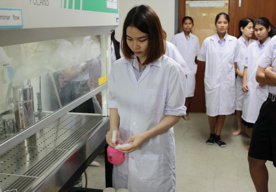 ภาพกิจกรรม คณะวิทยาศาสตร์และเทคโนโลยี จัดกิจกรรมค่ายวิทยาศาสตร์โรงเรียนตากพิทยาคม ระดับมัธยมศึกษาปีที่ 5