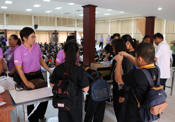 ภาพกิจกรรม คณะวิทยาศาสตร์และเทคโนโลยี จัดกิจกรรมค่ายวิทยาศาสตร์โรงเรียนสาธิตฯ ระดับชั้นประถมศึกษาปีที่ 1-6