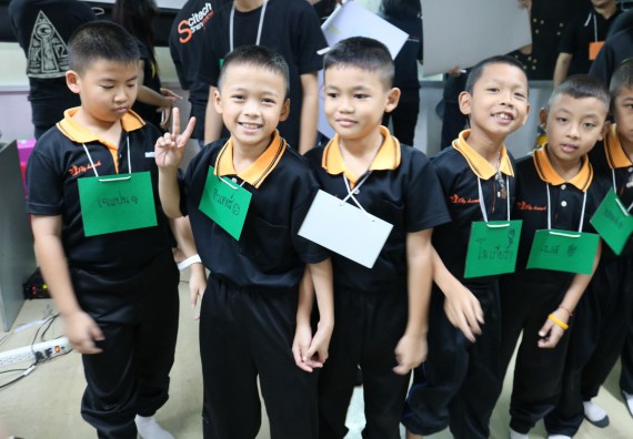 ภาพกิจกรรม คณะวิทยาศาสตร์และเทคโนโลยี จัดกิจกรรมค่ายวิทยาศาสตร์โรงเรียนสาธิตฯ ระดับชั้นประถมศึกษาปีที่ 1-6