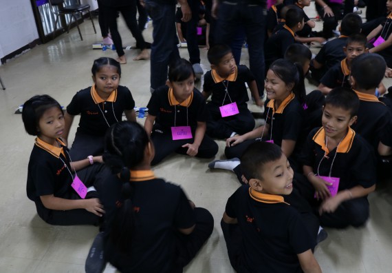 ภาพกิจกรรม คณะวิทยาศาสตร์และเทคโนโลยี จัดกิจกรรมค่ายวิทยาศาสตร์โรงเรียนสาธิตฯ ระดับชั้นประถมศึกษาปีที่ 1-6