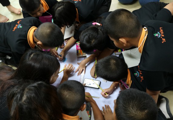 ภาพกิจกรรม คณะวิทยาศาสตร์และเทคโนโลยี จัดกิจกรรมค่ายวิทยาศาสตร์โรงเรียนสาธิตฯ ระดับชั้นประถมศึกษาปีที่ 1-6