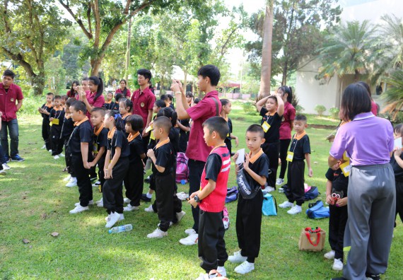 ภาพกิจกรรม คณะวิทยาศาสตร์และเทคโนโลยี จัดกิจกรรมค่ายวิทยาศาสตร์โรงเรียนสาธิตฯ ระดับชั้นประถมศึกษาปีที่ 1-6