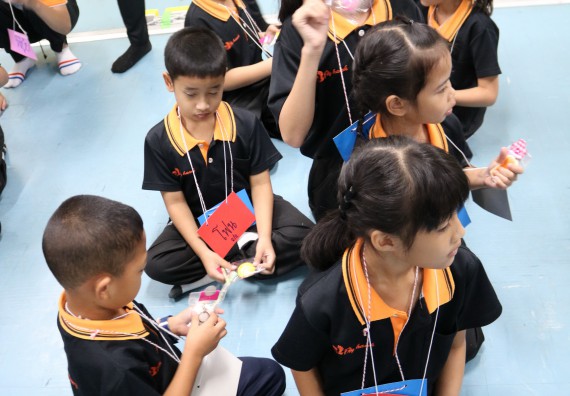 ภาพกิจกรรม คณะวิทยาศาสตร์และเทคโนโลยี จัดกิจกรรมค่ายวิทยาศาสตร์โรงเรียนสาธิตฯ ระดับชั้นประถมศึกษาปีที่ 1-6