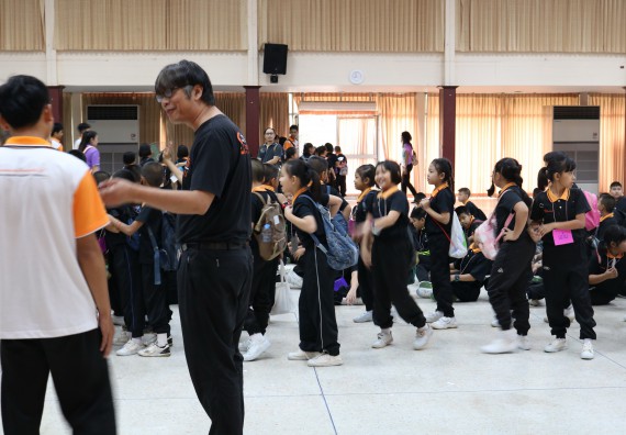 ภาพกิจกรรม คณะวิทยาศาสตร์และเทคโนโลยี จัดกิจกรรมค่ายวิทยาศาสตร์โรงเรียนสาธิตฯ ระดับชั้นประถมศึกษาปีที่ 1-6