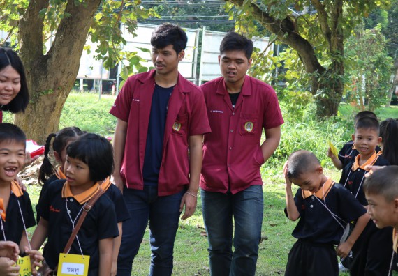 ภาพกิจกรรม คณะวิทยาศาสตร์และเทคโนโลยี จัดกิจกรรมค่ายวิทยาศาสตร์โรงเรียนสาธิตฯ ระดับชั้นประถมศึกษาปีที่ 1-6