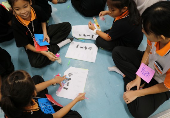 ภาพกิจกรรม คณะวิทยาศาสตร์และเทคโนโลยี จัดกิจกรรมค่ายวิทยาศาสตร์โรงเรียนสาธิตฯ ระดับชั้นประถมศึกษาปีที่ 1-6