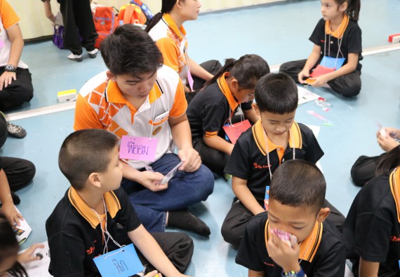 ภาพกิจกรรม คณะวิทยาศาสตร์และเทคโนโลยี จัดกิจกรรมค่ายวิทยาศาสตร์โรงเรียนสาธิตฯ ระดับชั้นประถมศึกษาปีที่ 1-6