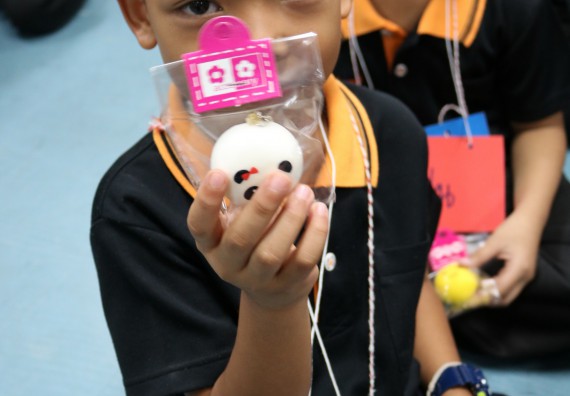 ภาพกิจกรรม คณะวิทยาศาสตร์และเทคโนโลยี จัดกิจกรรมค่ายวิทยาศาสตร์โรงเรียนสาธิตฯ ระดับชั้นประถมศึกษาปีที่ 1-6