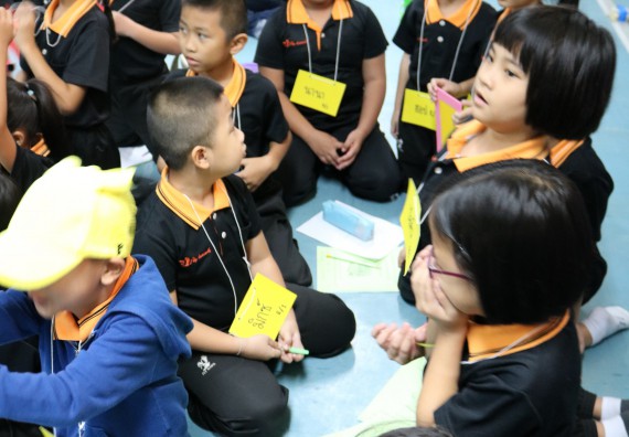 ภาพกิจกรรม คณะวิทยาศาสตร์และเทคโนโลยี จัดกิจกรรมค่ายวิทยาศาสตร์โรงเรียนสาธิตฯ ระดับชั้นประถมศึกษาปีที่ 1-6