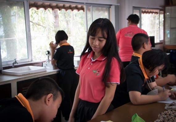 ภาพกิจกรรม คณะวิทยาศาสตร์และเทคโนโลยี จัดกิจกรรมค่ายวิทยาศาสตร์โรงเรียนสาธิตฯ ระดับชั้นประถมศึกษาปีที่ 1-6