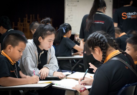 ภาพกิจกรรม คณะวิทยาศาสตร์และเทคโนโลยี จัดกิจกรรมค่ายวิทยาศาสตร์โรงเรียนสาธิตฯ ระดับชั้นประถมศึกษาปีที่ 1-6