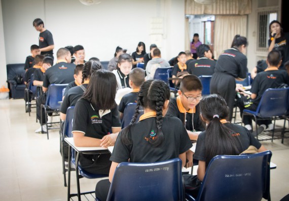 ภาพกิจกรรม คณะวิทยาศาสตร์และเทคโนโลยี จัดกิจกรรมค่ายวิทยาศาสตร์โรงเรียนสาธิตฯ ระดับชั้นประถมศึกษาปีที่ 1-6