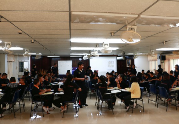 ภาพกิจกรรม คณะวิทยาศาสตร์และเทคโนโลยี จัดกิจกรรมค่ายวิทยาศาสตร์โรงเรียนสาธิตฯ ระดับชั้นประถมศึกษาปีที่ 1-6