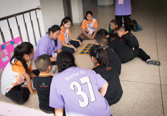 ภาพกิจกรรม คณะวิทยาศาสตร์และเทคโนโลยี จัดกิจกรรมค่ายวิทยาศาสตร์โรงเรียนสาธิตฯ ระดับชั้นประถมศึกษาปีที่ 1-6