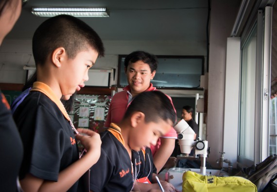 ภาพกิจกรรม คณะวิทยาศาสตร์และเทคโนโลยี จัดกิจกรรมค่ายวิทยาศาสตร์โรงเรียนสาธิตฯ ระดับชั้นประถมศึกษาปีที่ 1-6