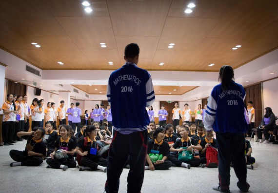 ภาพกิจกรรม คณะวิทยาศาสตร์และเทคโนโลยี จัดกิจกรรมค่ายวิทยาศาสตร์โรงเรียนสาธิตฯ ระดับชั้นประถมศึกษาปีที่ 1-6