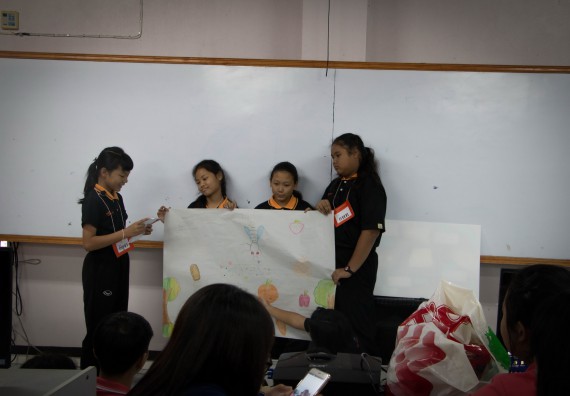 ภาพกิจกรรม คณะวิทยาศาสตร์และเทคโนโลยี จัดกิจกรรมค่ายวิทยาศาสตร์โรงเรียนสาธิตฯ ระดับชั้นประถมศึกษาปีที่ 1-6