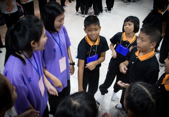 ภาพกิจกรรม คณะวิทยาศาสตร์และเทคโนโลยี จัดกิจกรรมค่ายวิทยาศาสตร์โรงเรียนสาธิตฯ ระดับชั้นประถมศึกษาปีที่ 1-6