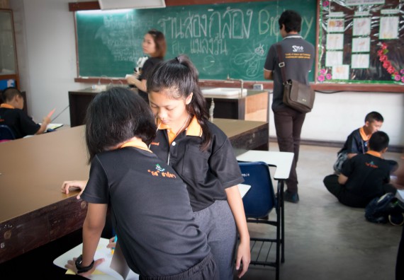 ภาพกิจกรรม คณะวิทยาศาสตร์และเทคโนโลยี จัดกิจกรรมค่ายวิทยาศาสตร์โรงเรียนสาธิตฯ ระดับชั้นประถมศึกษาปีที่ 1-6