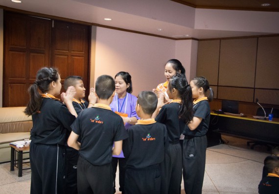 ภาพกิจกรรม คณะวิทยาศาสตร์และเทคโนโลยี จัดกิจกรรมค่ายวิทยาศาสตร์โรงเรียนสาธิตฯ ระดับชั้นประถมศึกษาปีที่ 1-6